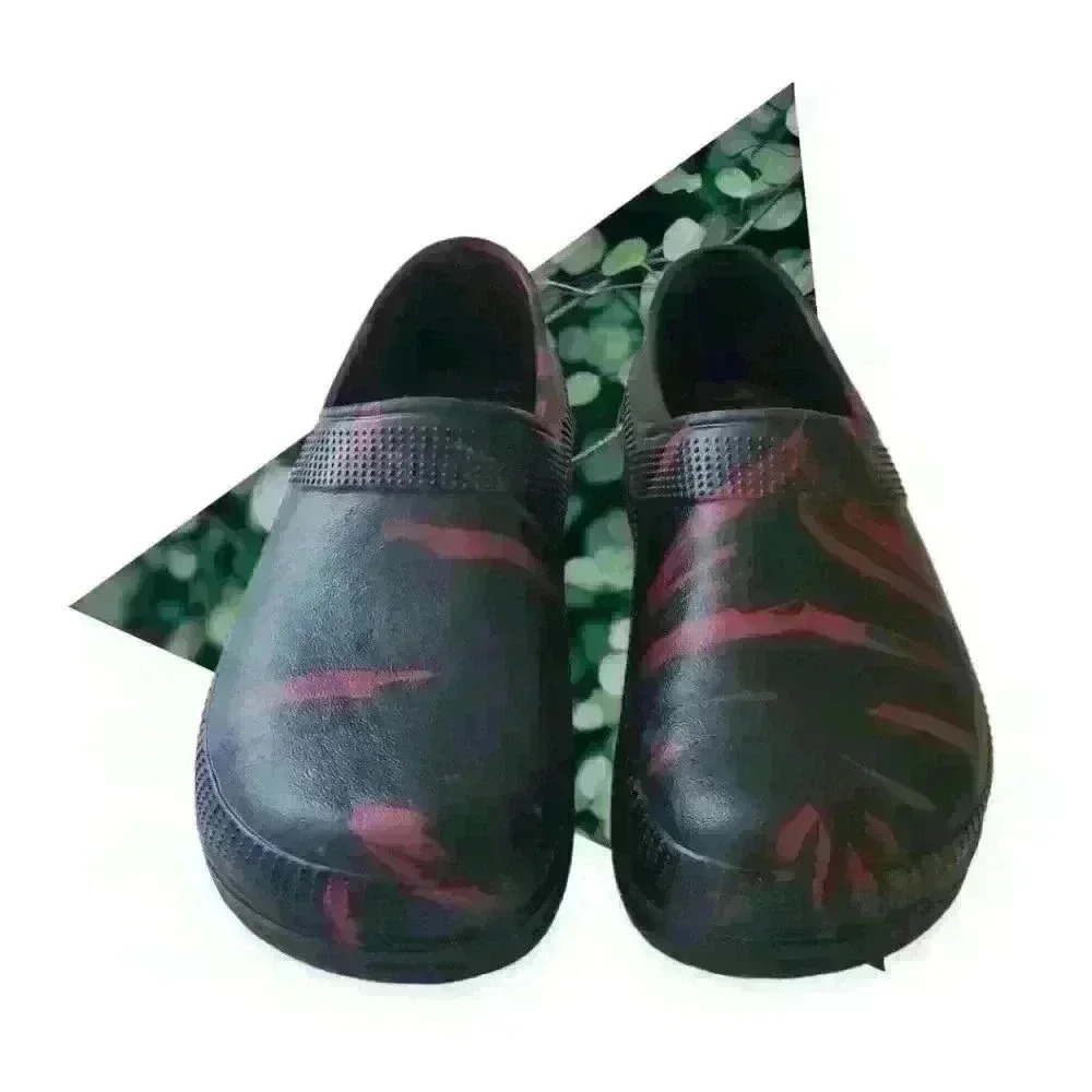 Clogs Unisex Adult Men's & Women's Slip Resistant Size 9 Women , Size 8 Men's